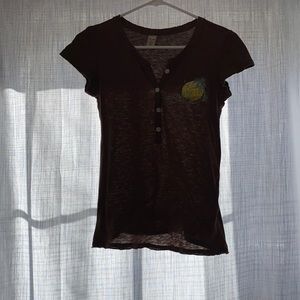 early 2000’s hollister tee